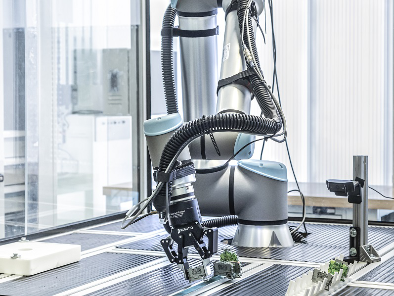Frauenhofer Institut forscht gemeinsam mit der Walter Meile GmbH an einer KI für Robotertechnologie